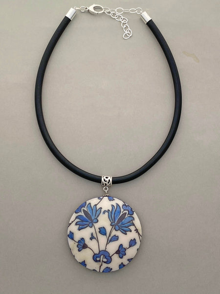 Pendant Necklace: Vine Design
